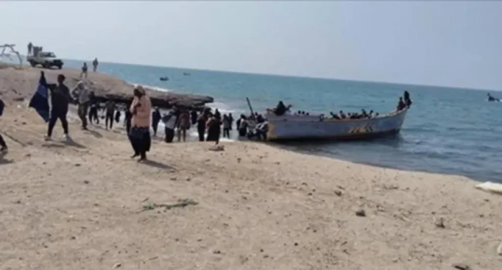 وصول 90 مهاجرًا غير شرعي إلى ساحل عرقة بمحافظة شبوة